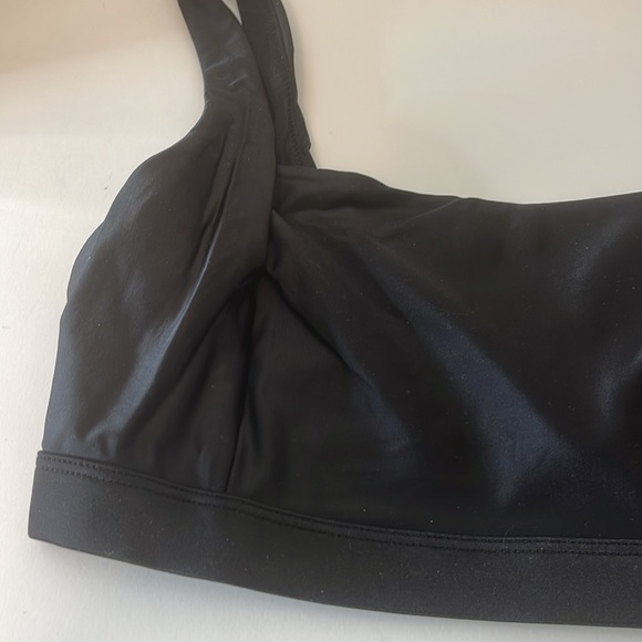 Body Glove Bikini Swim Top Alison Black D/DD Cup Size Medium - Picture 5 of 9